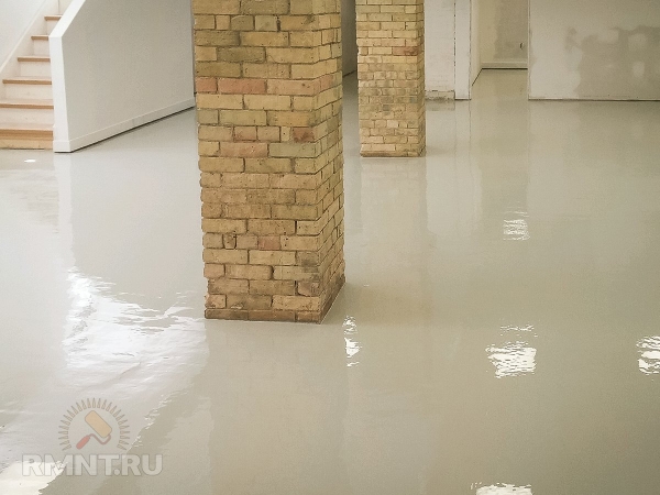 Эпоксидный пол в подвале: плюсы и минусы
Эпоксидный пол в подвале: плюсы и минусы