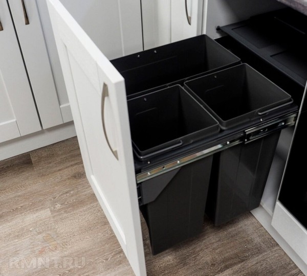 





Выдвижной ящик для мусора на кухне — зачем вам



