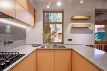 Акрилика – камень для создания уникального дизайна в интерьере вашей квартиры